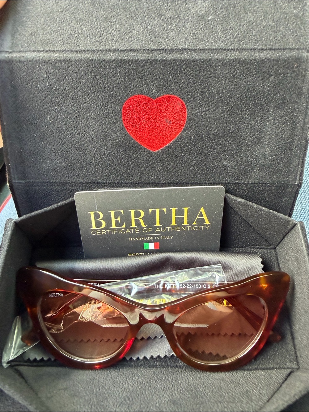 Women's Tortoiseshell Cat Eye Sunglasses - Brown